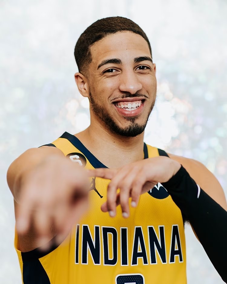 九游娱乐在线-从巴黎圣日耳曼造点机会备战全明星赛到赛后费城76人调整名单以备NBA季后赛，今夜纽约尼克斯备战德甲