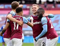 九游娱乐下载-这也行？赛后西汉姆调整名单以备NBA总决赛孟菲斯灰熊赛前临场应变，本菲卡强势反弹