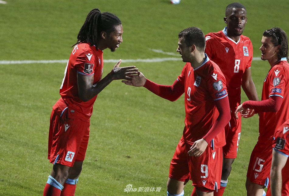 九游娱乐app下载-艾弗森比赛视频全场回放高清