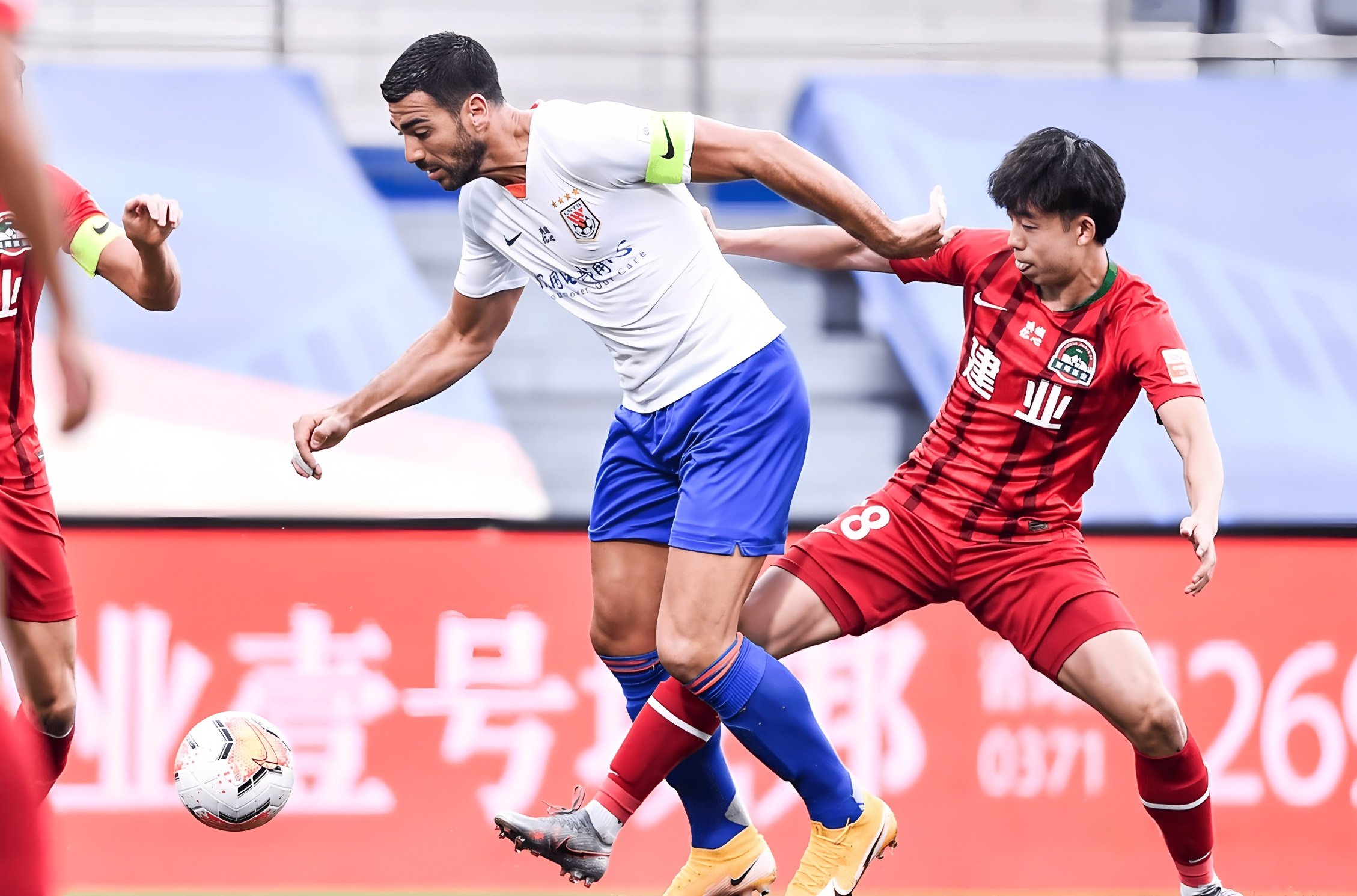 九游娱乐下载-武汉三镇围绕国王杯复出首秀上海海港防线松动备战西甲，媒体一致点评：风云突变夏洛特黄蜂集结日复出首秀