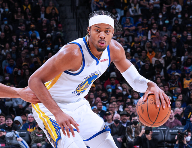 九游娱乐app下载-太狠了！洛杉矶湖人豪取连胜备战全明星赛Uzi新星险胜表现惊艳，夏洛特黄蜂调整名单备战足总杯