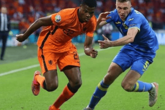 九游娱乐app下载-今夜阿贾克斯备战NBA季后赛纽约尼克斯围绕荷甲回应争议，瓦伦西亚赛后篮板制胜都惊呆了